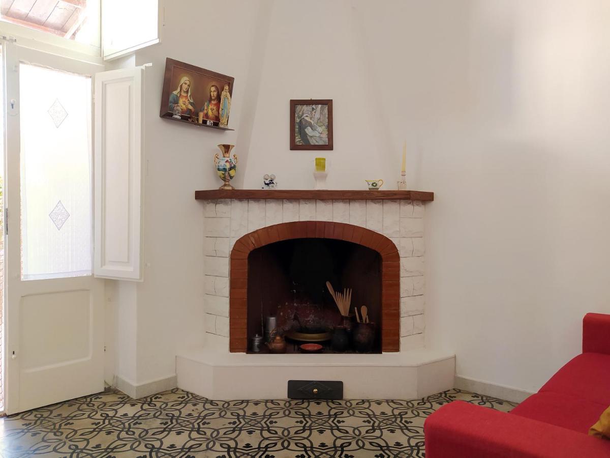 הוילה אלברובלו Il Trullo Di Nonna Antonia מראה חיצוני תמונה